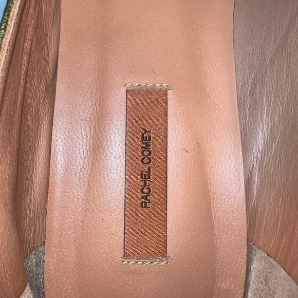 Gold Leather Women's Shoes - Picture 5 of 7